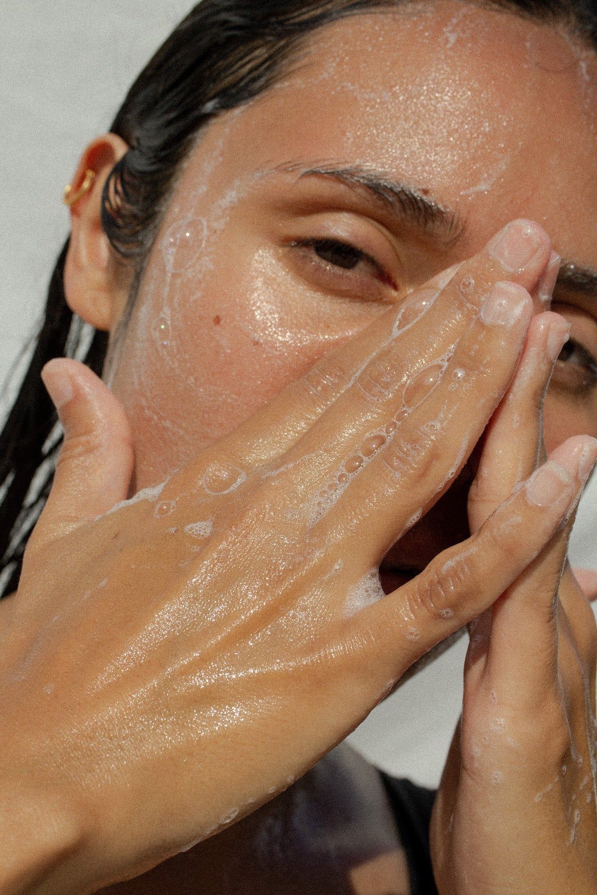 Skin Barrier 101: Symptoms, Causes & Best Treatments That Actually Work