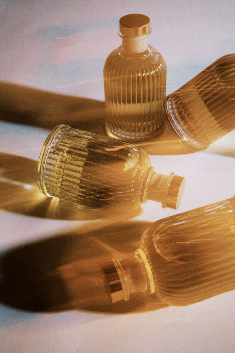 The Ultimate Guide to Sweet, Cozy Fragrances (Vanilla Lovers, This One’s for You)