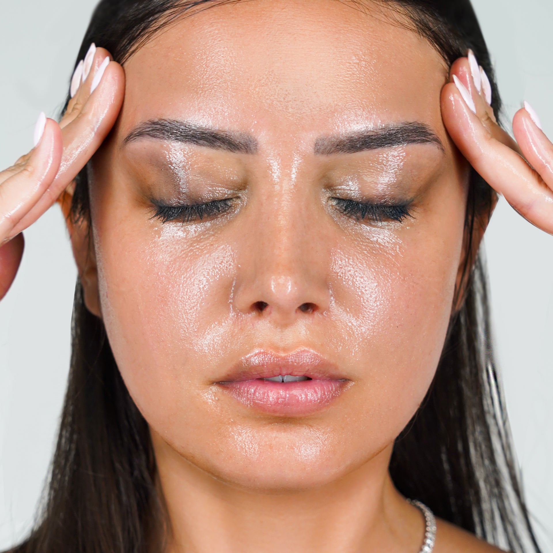 منظف للوجه - ميلت ذا داى أواى
