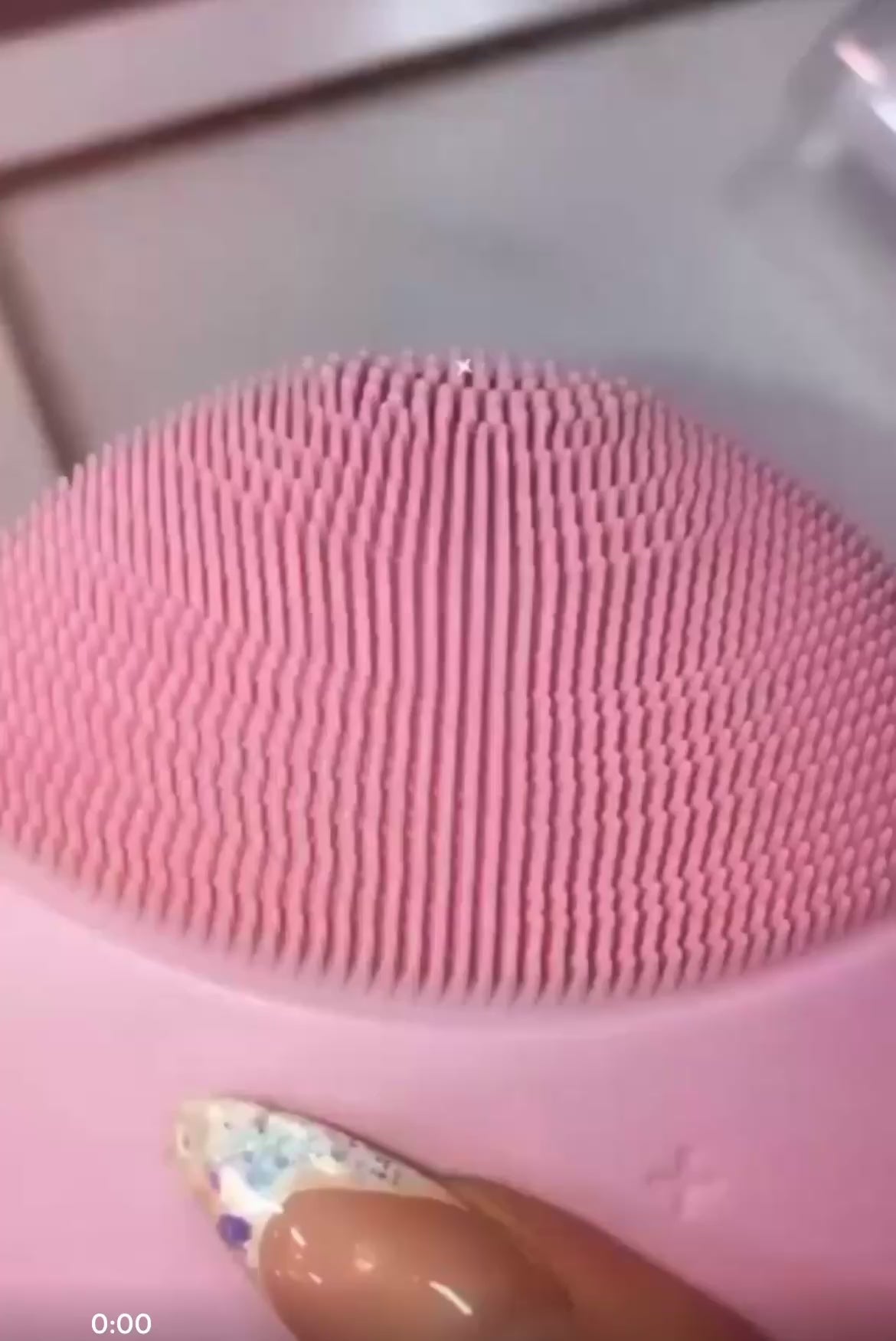 Load video: Face Cleansing &amp; Firming Device